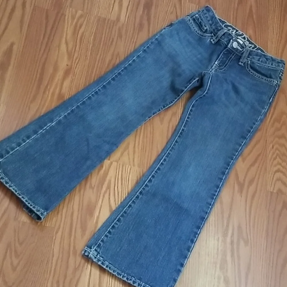 Gap‎ bell bottom jean 7 reg